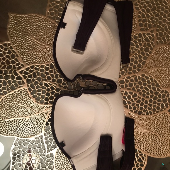 Victoria’s Secret Bathing Suit Top - Picture 3 of 3